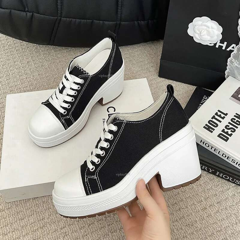 2024 New Women's Designer High Heels Outdoor Round Toe Lace-up Increase Thick Sole Casual Fashion White Shoes