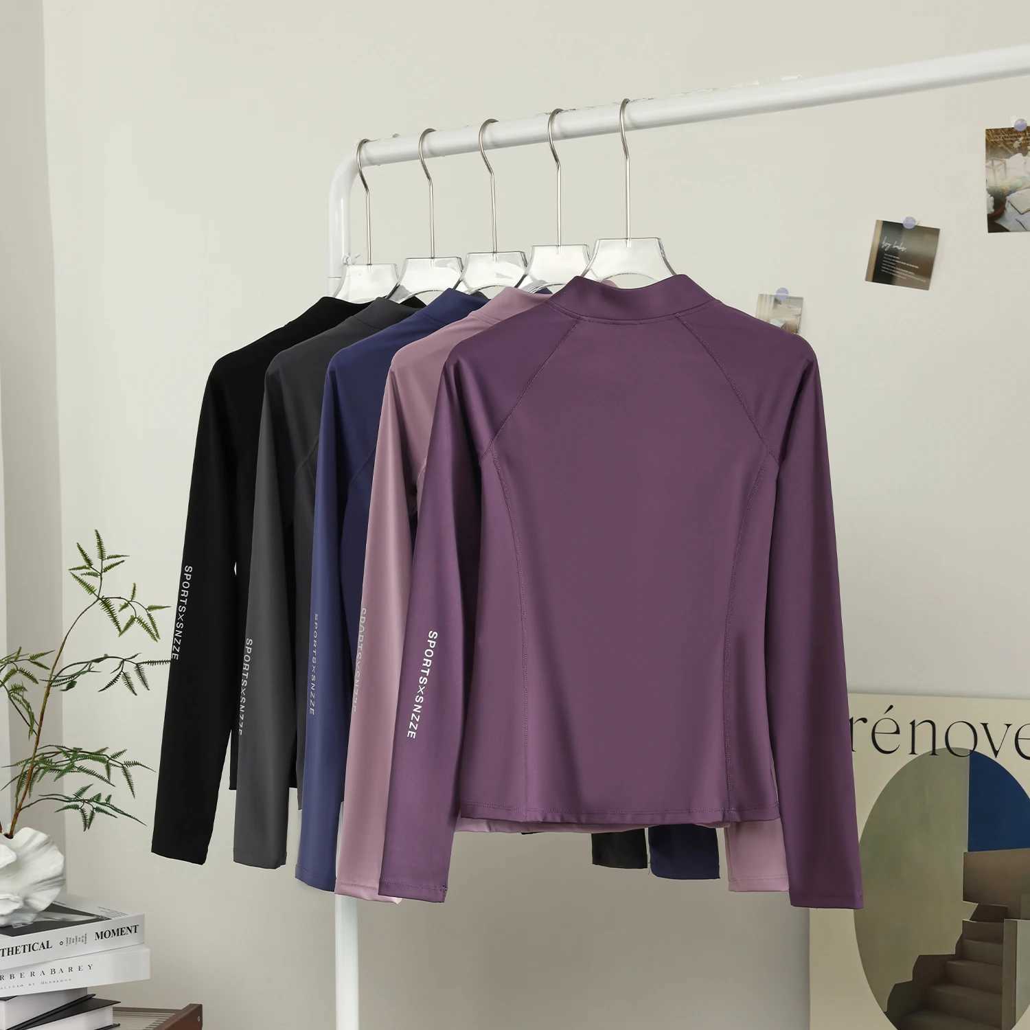 PHIGEER Womens yoga top for autumn and winter slim-fit long-sLEeved pilates training fitnESS shirt running and fitnESS J251112