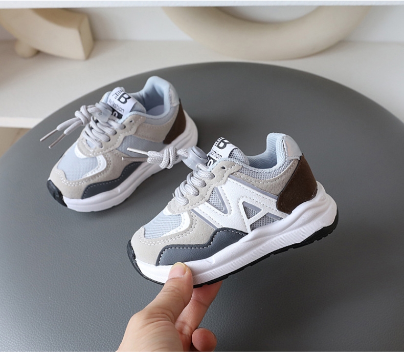 2025 Kids Shoes for Boys Girls Soft Sneakers Youth Fashion Sports Running Shoes Umshop Children Casual Baby Toddler Outdoor Shoes Size 21 - 36 U0300