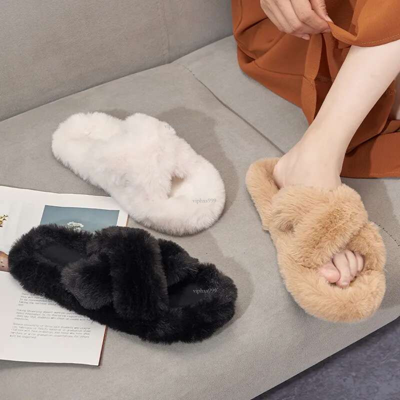 New Free Shipping Designer Shoes Black Thick Soled Slippers Women 2025 Winter Item High-end Warm Fur Plush Flat Cotton Shoes For Women