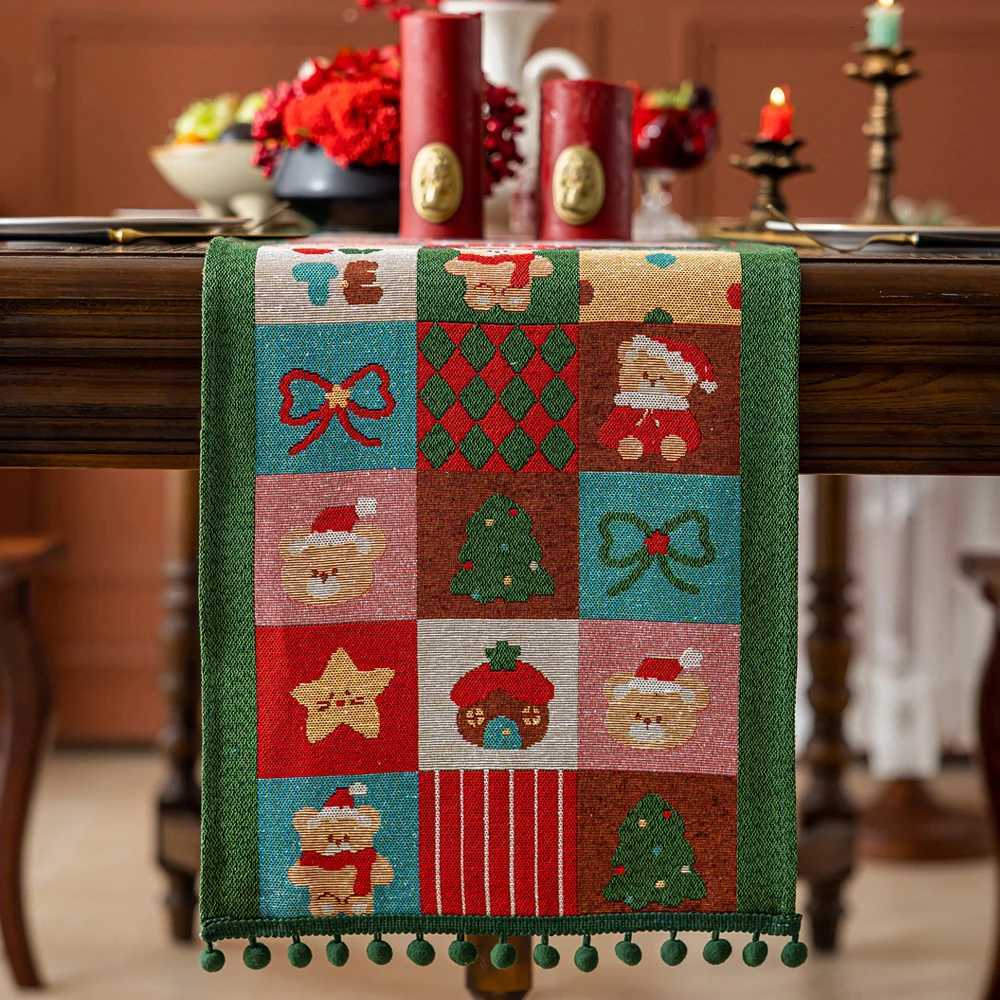 Christmas Cozy Woven Christmas Table Runner Set for Holiday Dining Table Decor Sideboard and Party Tablecloths with Warm Celebration Vibe Y251113