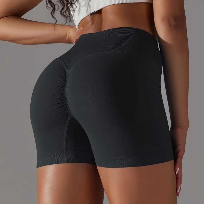 3-piece womens solid peach hip sports pants high elasticity breathable running bike high waist yoga womens twisted hip shorts Y250412