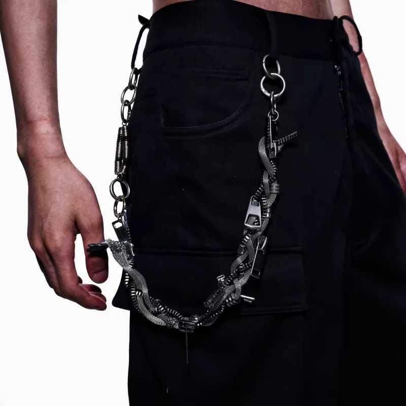 2025 New Model Retro Punk Style Pants Chain Multifunctional Collocation Heavy Metal Ones Waist Fashion Luxury AccessoriesW251112