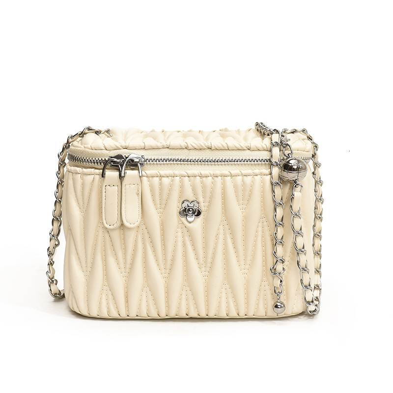 2025S Designer Women S Bag Wrinkled Small Square New Style Popular This Year Single Shoulder Crossbody Women S Bag Simple Diamond Grid Chain Box Bag