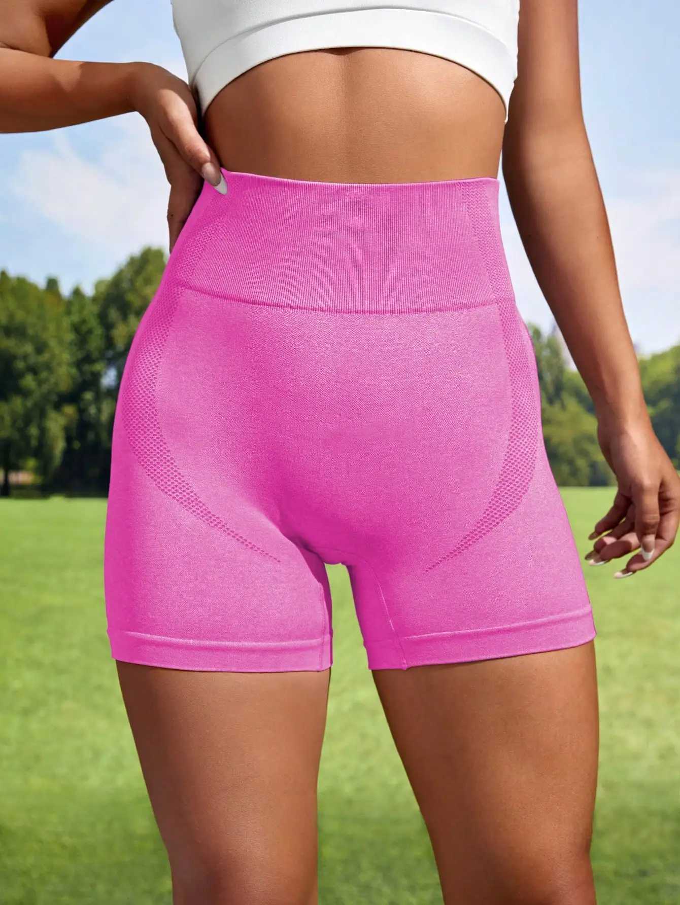 Womens high waisted summer sweat absorbing hip lifting fitness shorts quick drying yoga running shorts womens activity clothes Y250412