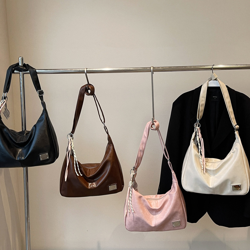 2025S Designer Women S Bag High End Handbag Women S Soft Leather Large Capacity Armpit New Commuting Shoulder Hand Held Tote Bag