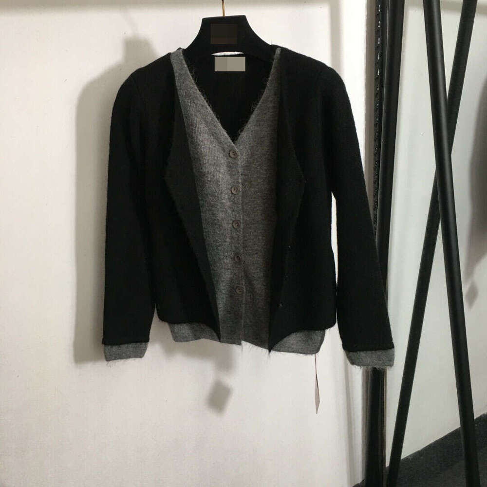 24 Winter New Set with Nail Bead Letter Fake Two Piece V-neck Long Sleeve Knitted Cardigan+High Waist Wide Leg Pants