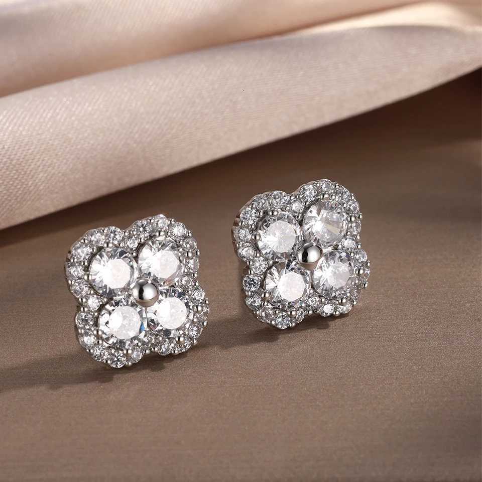 Luxury Yupsk Shiny AAA Cubic Zirconia Four-leaf Clover Flower Stud Earrings for Women Exquisite Wedding Party Jewelry Gift Y251112