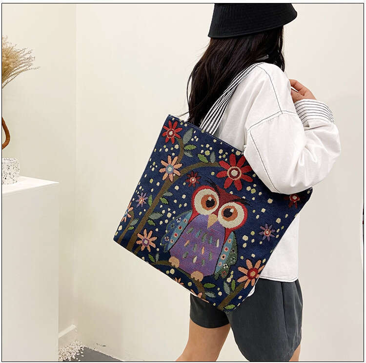 2025 Spring Fashion Illustration Tote Art Shoulder Underarm Single sided Embroidered Bag for Women