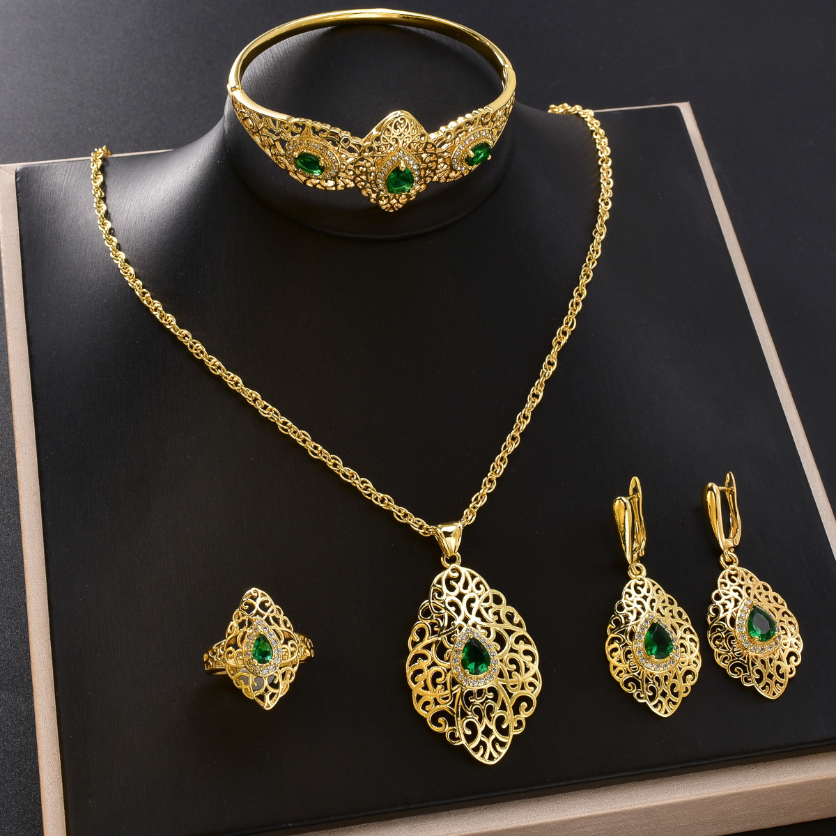 Arabic Jewelry Sets Morocco Choker Necklace Dangler Earring Bracelet Ring Gold Color Ethnic Women Charm Bijoux 250606