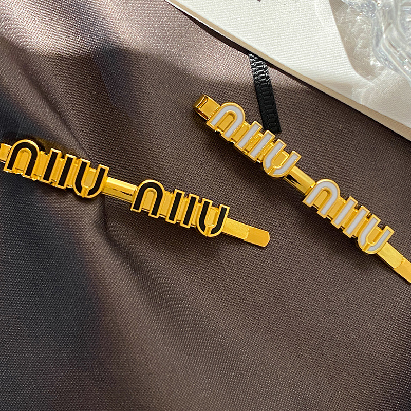 designer 2025 new Color enamel letter duckbill barrette hair clip for broken hair side clip for bangs all-match lovely sweet hair accessory