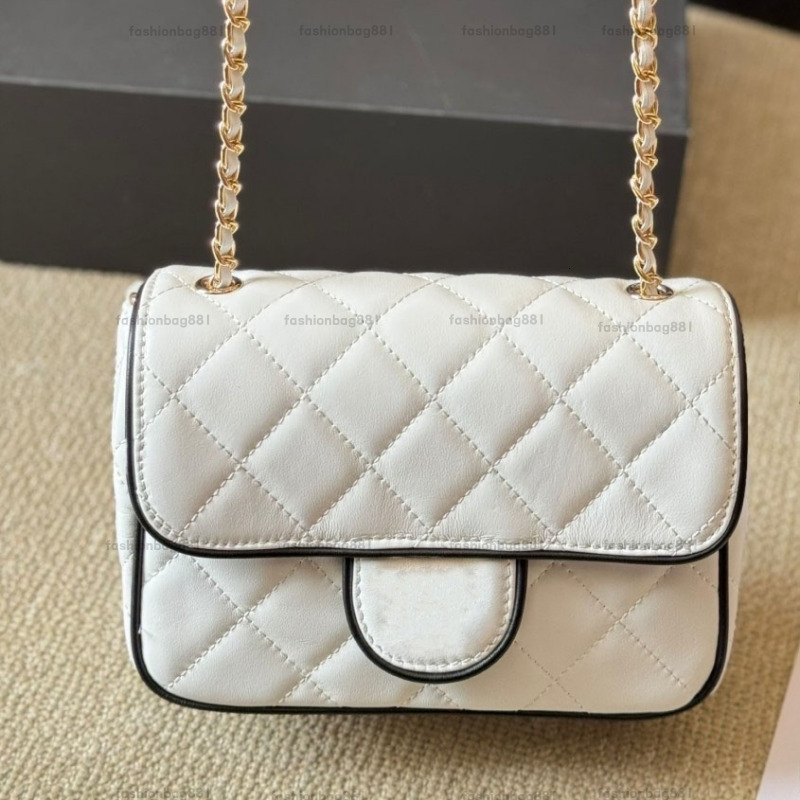 Fashion Two-tone Shoulder Bag Leather Hardware Metal Twistlock Matelasse Chain Hand Crossbody Makeup Dinner Bags Purse 17x15cm