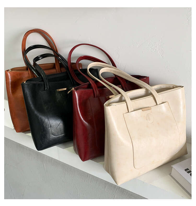 Women's stylish versatile large capacity 2025 autumn trend new shoulder handbag fashionable tote bag