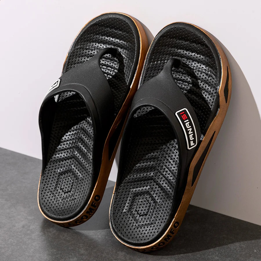 Mens slippers summer outdoor flip slippers non slip indoor bathroom slippers couples casual beach shoes sandals 250408