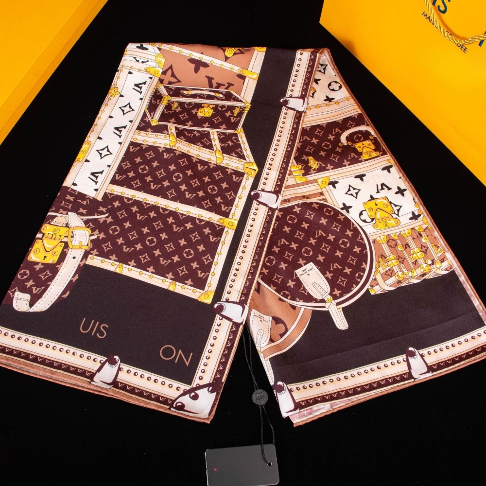 Luxury Brand Designer Scarf Silk Square Scarf Hijab Women Bandana Soft Scarves Neckerchief Ladies Hair Shawl Wrap Headband 90X90cm