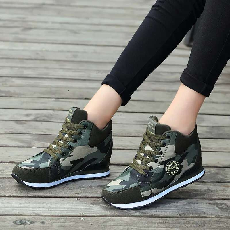 New Free Shipping Designer Shoes 2025 Autumn New Camouflage Height Increasing Breathable Canvas Trendy Women's Single Shoes Outdoor Casual Shoes 