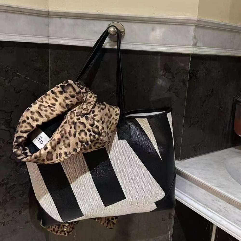 Thailand Fashion Cross Body Versatile Letter Printing Shoulder Bag Women's Large Capacity Handbag Bags