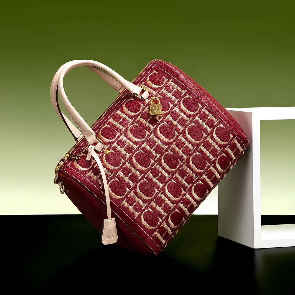 Large Capacity Business Commuter Shoulder Crossbody Vintage Classic Letter Design Solid Color Women's Bag