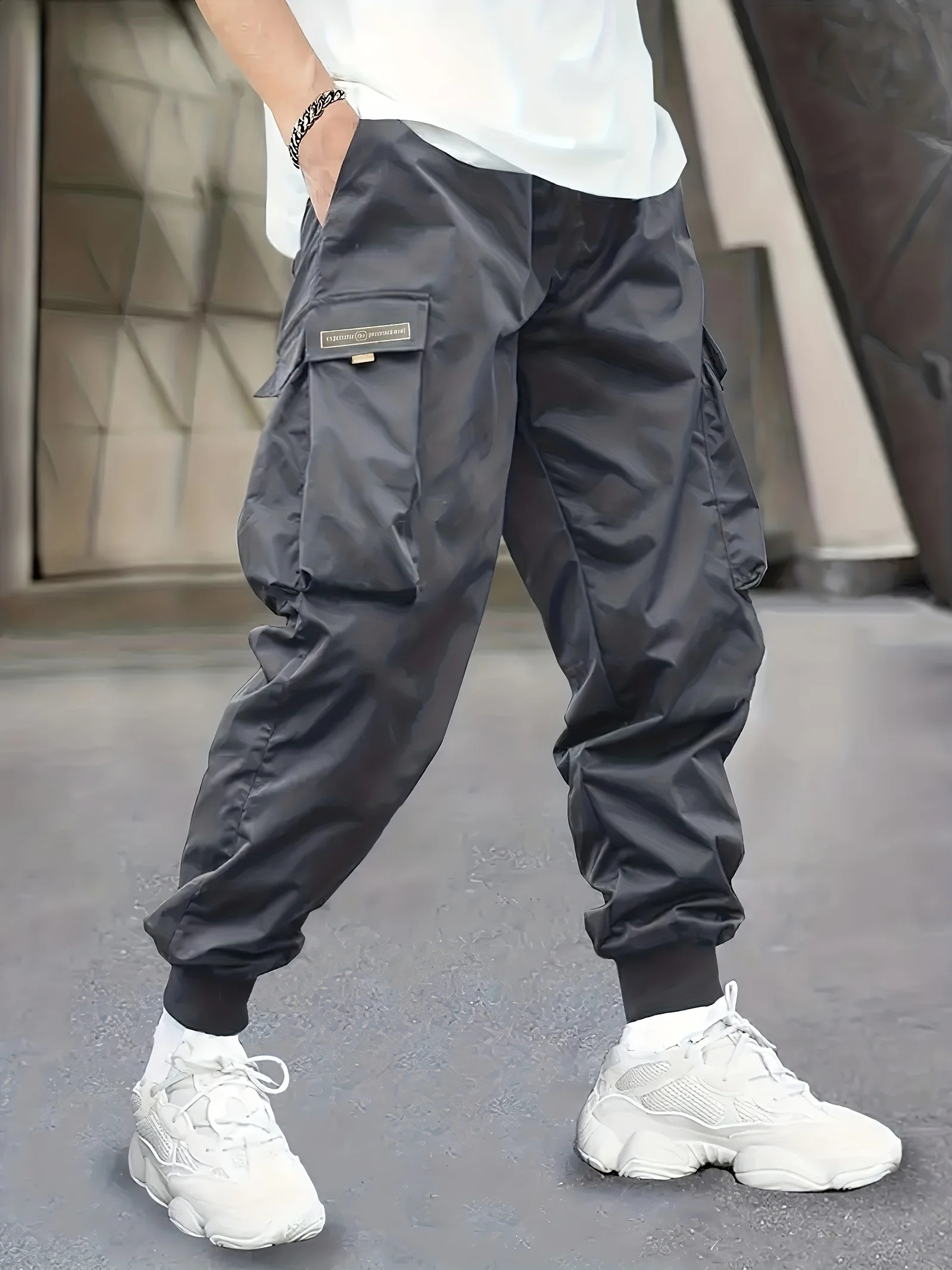 Mens cargo pants casual sports outdoor large pockets lightweight tight fitting tailored pancake 06B 250410