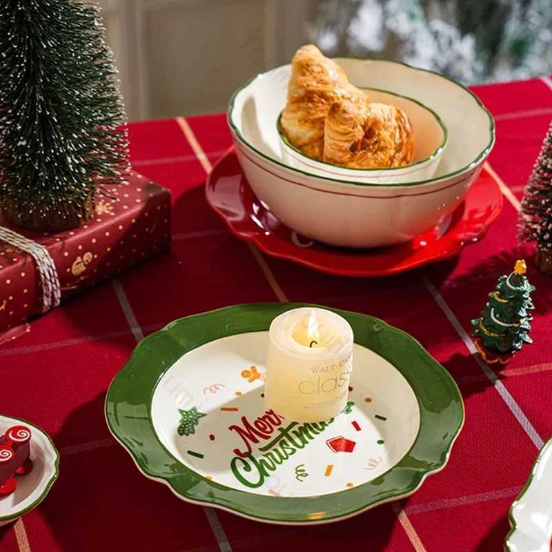 Christmas Creative Christmas Tree Ceramic Plate Set High End Restaurant Dessert Plates Breakfast Delicious Salad Plate Exquisite Tableware Y251113