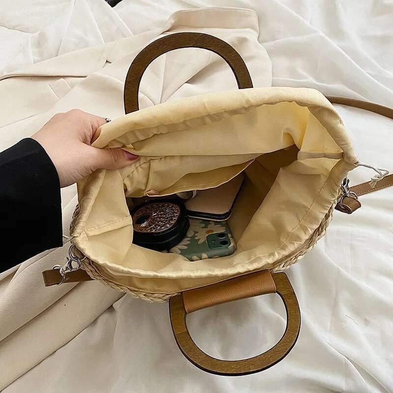 Handmade Beach Bag Fashion Straw Handbag For Women Summer Hand-Woven Rattan Beach Basket Shoulder Crossbody Bag Large Capacity Travel Totes Kq1