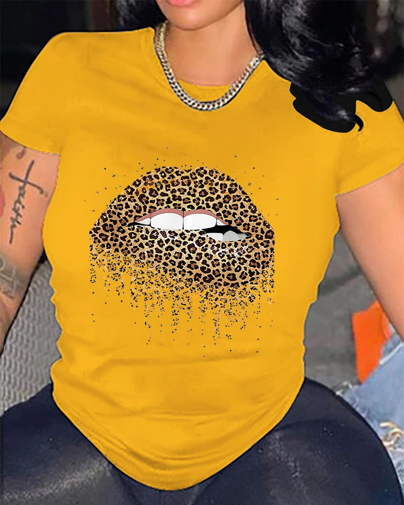 Plus Size Leopard Lips Graphic Tee shirt Valentines Day crew collar short sleeved casual daily top womens clothing 250410