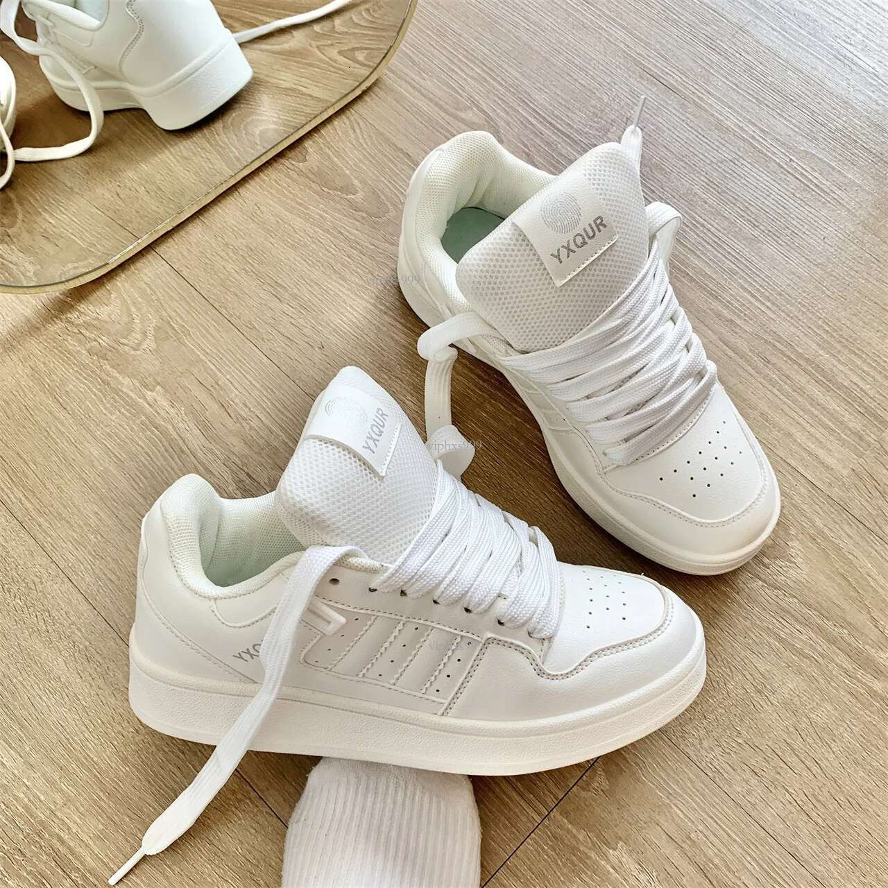 New Free Shipping Designer Shoes Niche Dopamine Couple Bread Ins Trend 2025 Summer New Student Breathable White Casual Board Shoes