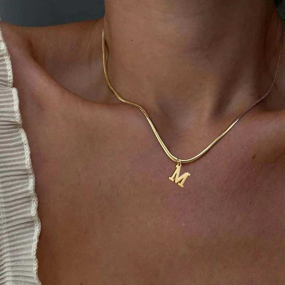 A-Z Alphabet Gold Plated Stainless Steel Pendant Necklace for Women Snake Chain Initial Letter Clavicle Necklaces Collar Jewelry Z250412