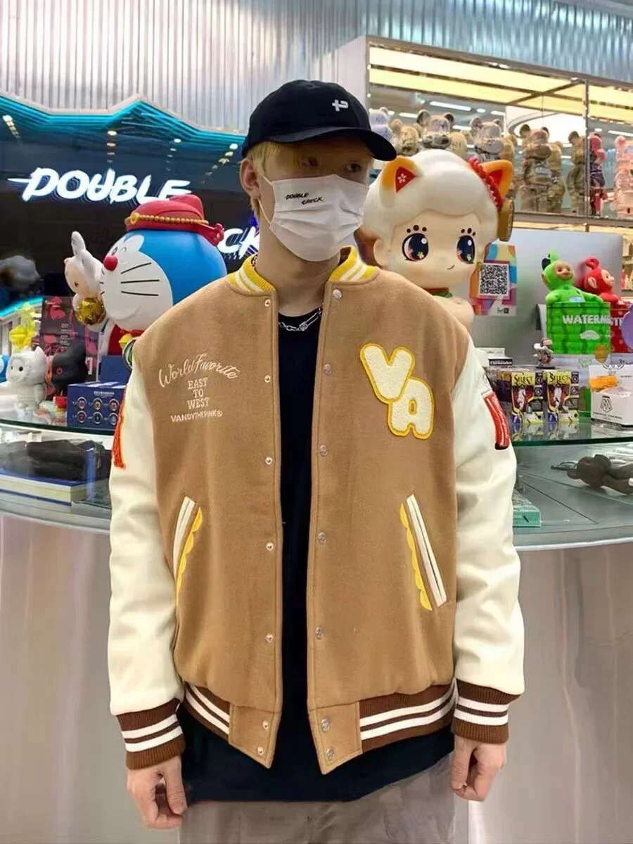 Ready Stock Vandythepink Towel Embroidery Single-breasted Baseball Jackets for Men Women Unisex Casual Loose Fitting Jacket Coat
