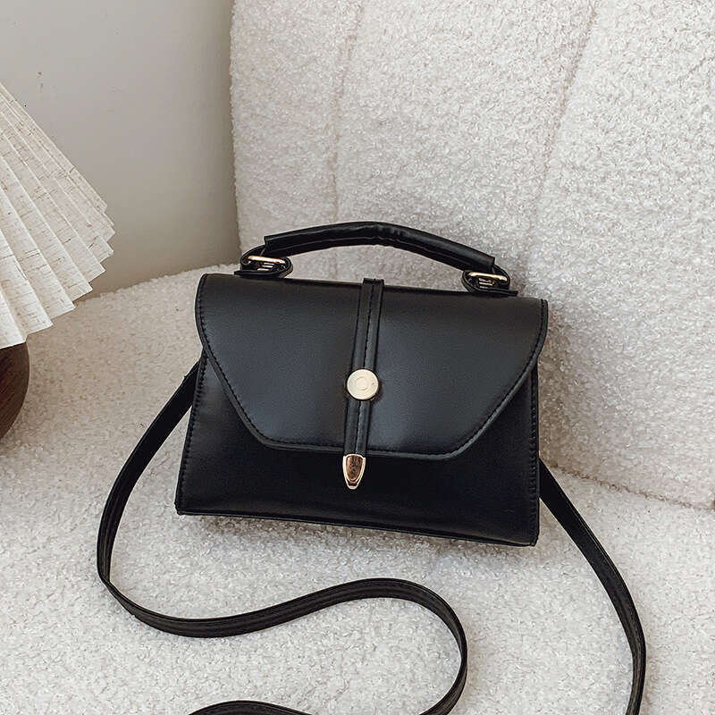 Temperament internet celebrity niche design small square handbag 2025 women's new single shoulder bag