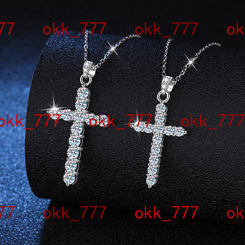 Fashion Hot Sale Jewelry VVS Diamond Moissanite Cross Pendant S925 Sterling Silver Necklaces For Men Women