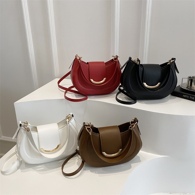 Designer free shipping designer bag women ladies 2025 New Commuter Handheld Fashion Shoulder Crossbody Bag for daily outfit