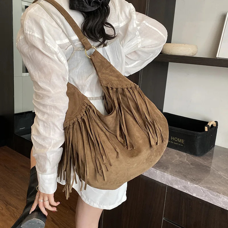 Bohemia Style Tassels Shoulder Hobo Bags for Women Faux Suede Large Capacity Wild Tote Bag Latest Fashion Handbags 251110