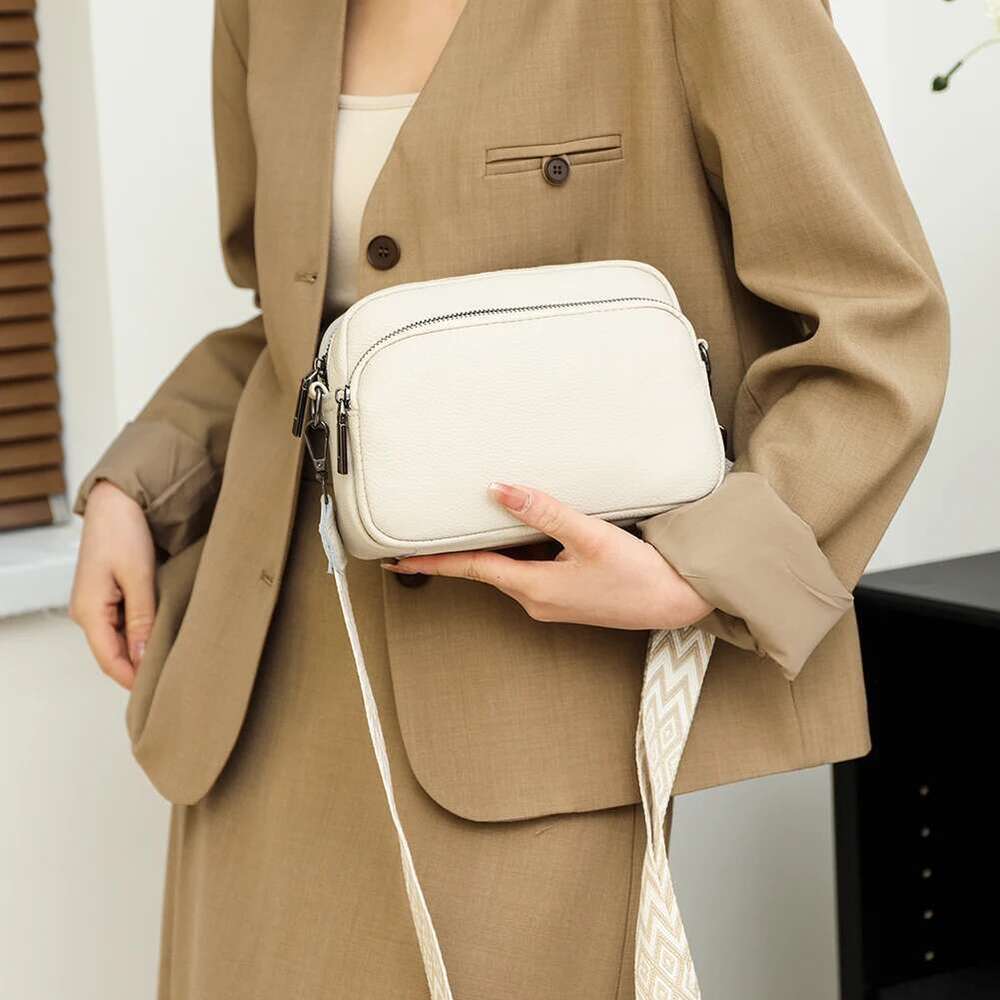 Genuine Leather Women Shoulder Wide Strap Solid Color Crossbody Bags Design Handbags Mobile Phone Bag Bolsa Feminina