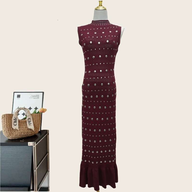 Designer French Heavy Industry Rivet Round Neck Sleeveless Black Knitted Long Dress Women 2025 Spring