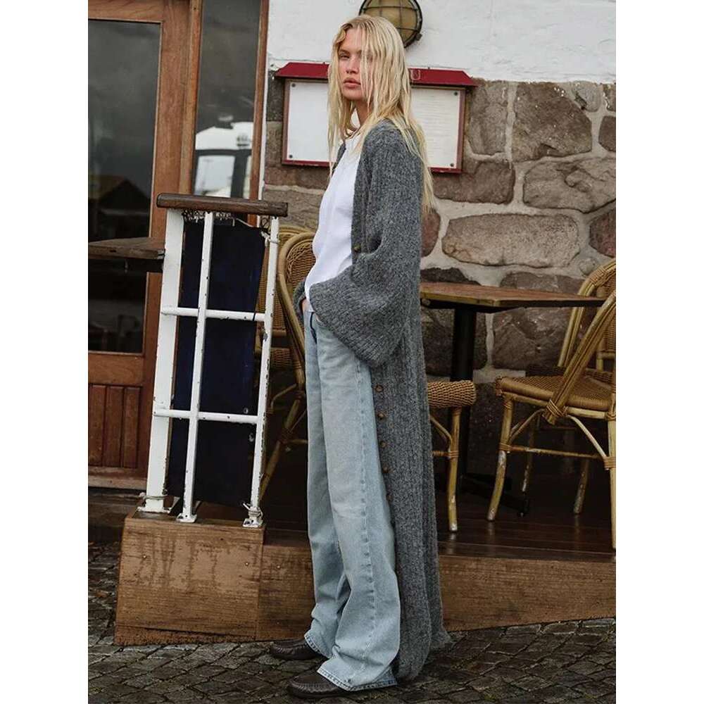 Women's Fashion Single Breasted Knit Cardigan Loose V-Neck Grey Buttons Sweater 2024 Autumn New Lady Commuting Streetwear