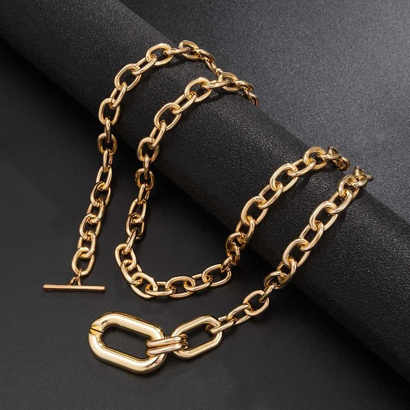 Exaggerated Gold Color Big Elliptical Pendant Necklace for Women Punk Hip Hop Metal Chunky Chain OT Buckle Necklace Jewelry Gift 251113