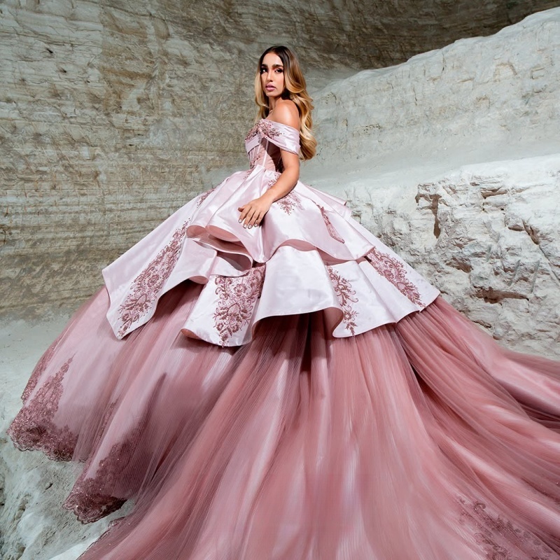 Pink Princess Quinceanera Dresses Off Shoulder Applique Lace Beading Tull Corset Sweet 16 Dress Ball Gown Vestidos 15 De Anos