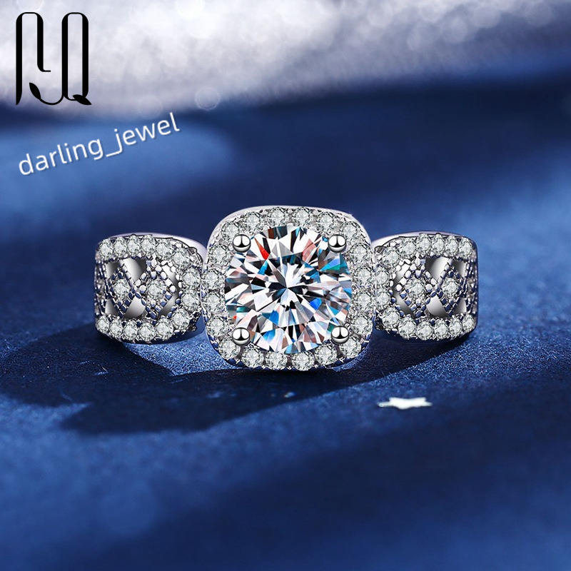 PYQ 1ct Luxurious 925 Sterling Silver Round Brilliant Cut Moissanite Ring Fine Fashion Accessory