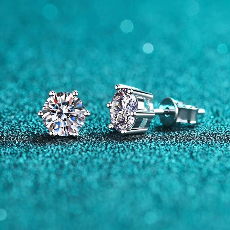 Wholesale 925 Sterling Silver Round Moissanite Classic Six Claw Womens Jewelry Stud Earrings for Ladies Christmas Gift