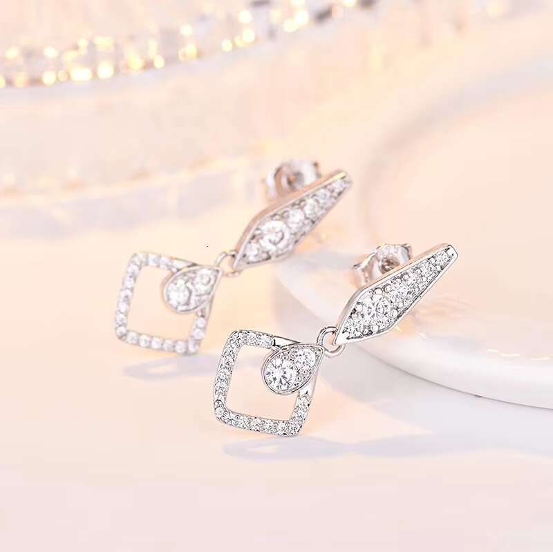 Luxury Imitated Moissanite Zircon Diamond Pendant Earrings Rhombus Geometry Drop Earrings Women Stud Earrings Fashion Jewelry