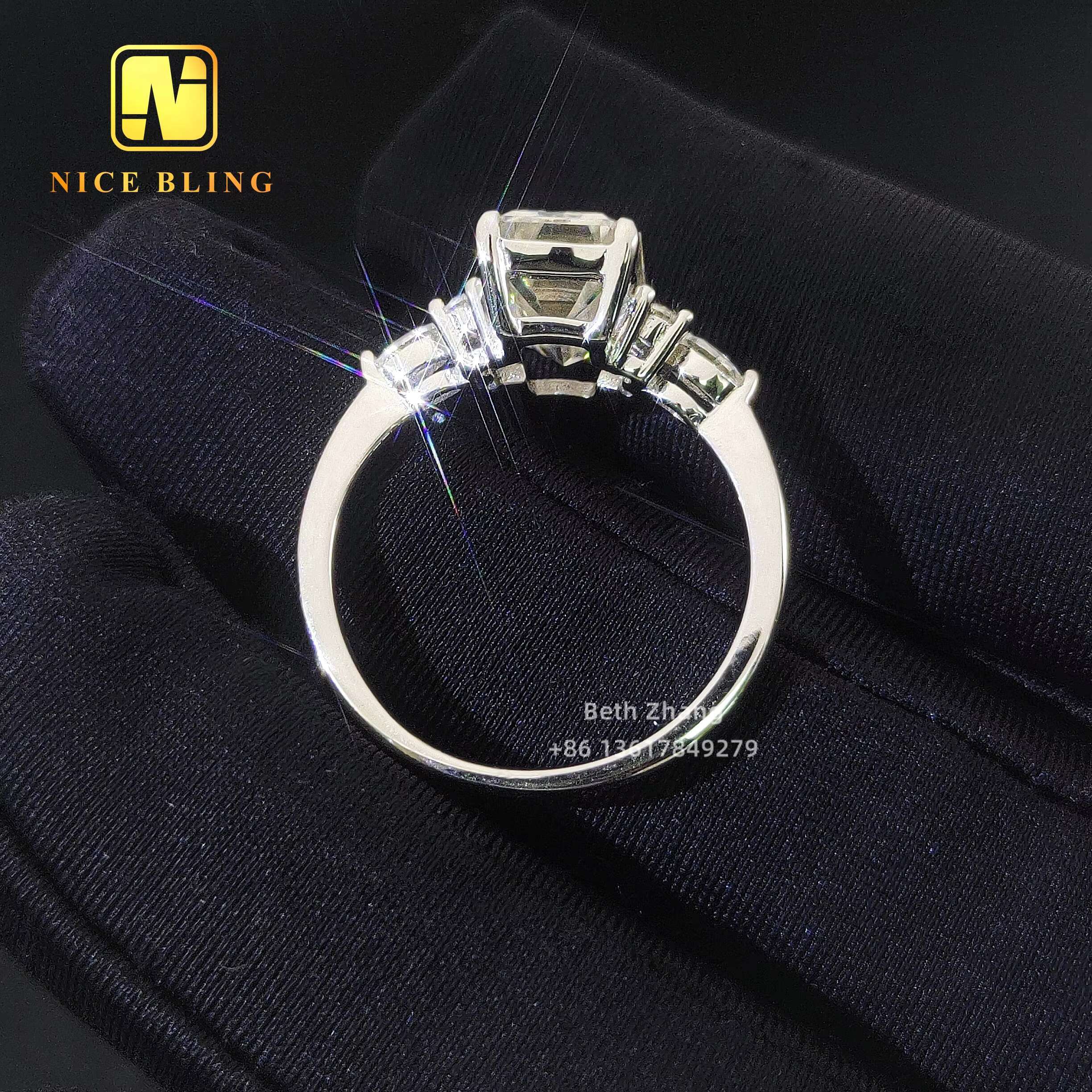 Wholesale Price Luxury Women Rings 925 Silver Jewelry Emerald Cut Moissanite Diamond Engagement Ring Trendy Wedding Ring