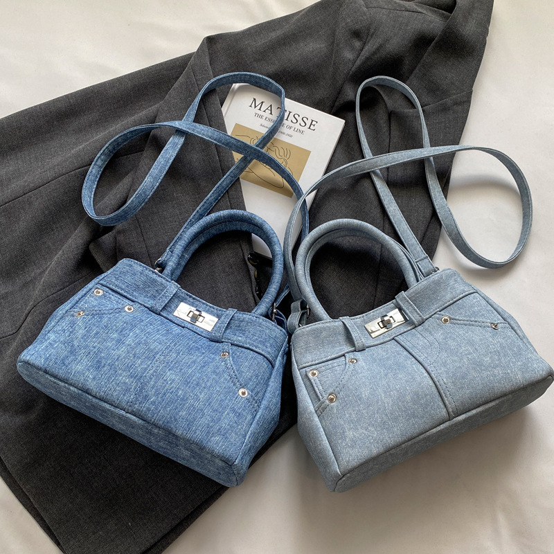 2025S Designer Women S Bag Casual And Versatile Denim Small For Women New Trendy Fashion Single Shoulder Crossbody Bag Popular Niche Handbag