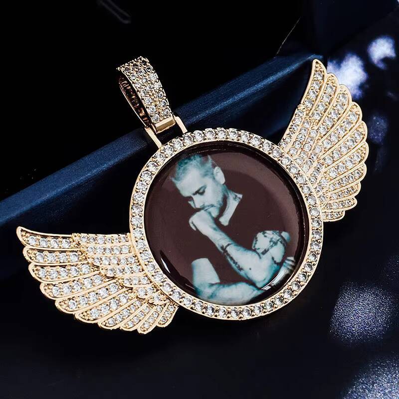 FashionMemory Jewelry 925silver Gold Plated Hip Hop Necklace Iced Out Jewelry Men Women Moissanite Diamond Custom Photo Pendant