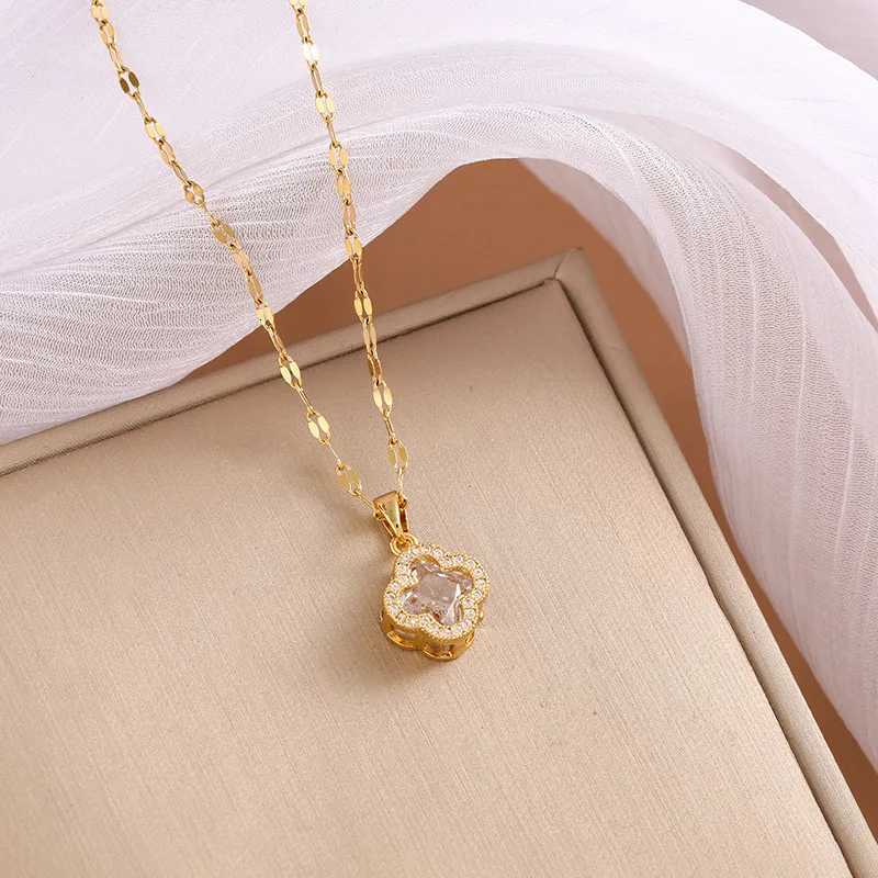 Luxury The multicolored zircon four-leaf clover necklace is a unique and fashionable collarbone chain design for women Y251112