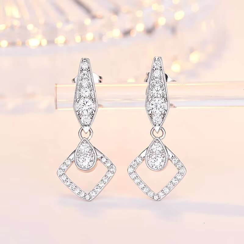 Luxury Imitated Moissanite Zircon Diamond Pendant Earrings Rhombus Geometry Drop Earrings Women Stud Earrings Fashion Jewelry