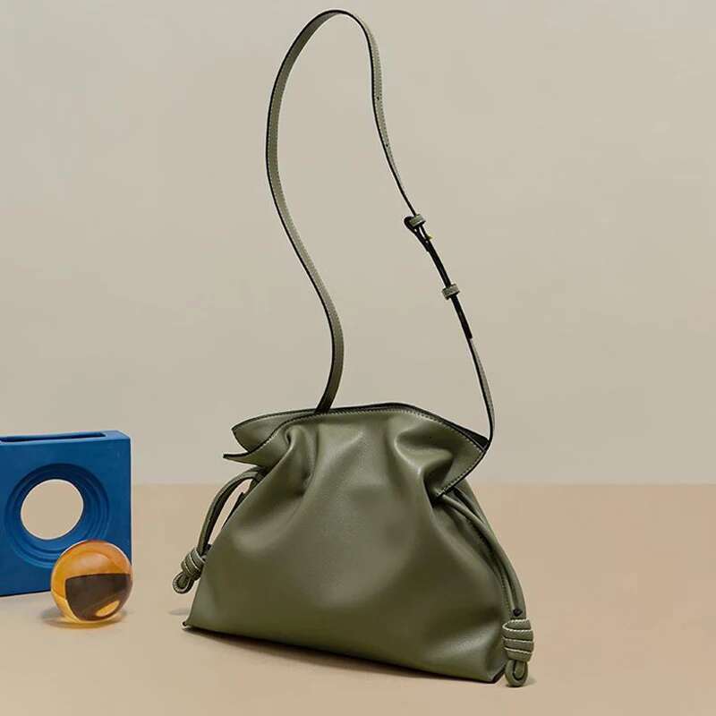 Genuine Leather Dumpg New Drawstring Brand Women Designer Pleated Cowhide Solid Color Shoulder Green Messenger Bag