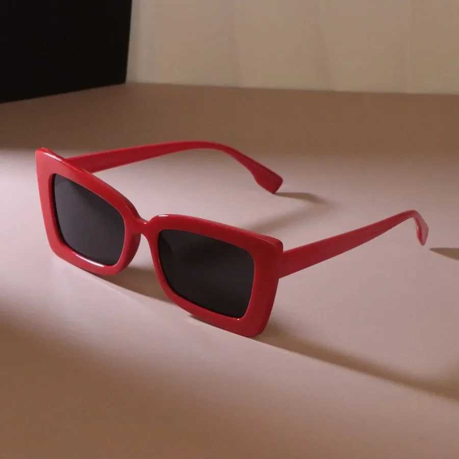 Square Designer Sunglasses Women Men Small Frame Mirror Sun Glasses Female Male Outdoor Lovely Brand Oculos De SolC250412
