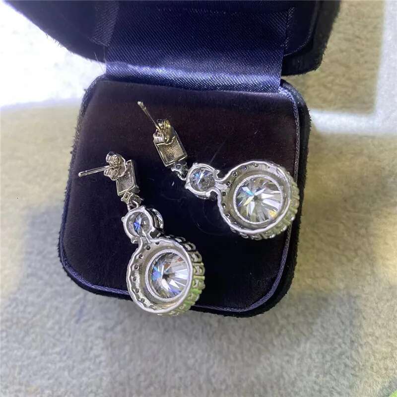 Platinum PT950 new 5 carat D color moissanite earrings fire color super good super flash moissan diamond eight hearts and eight