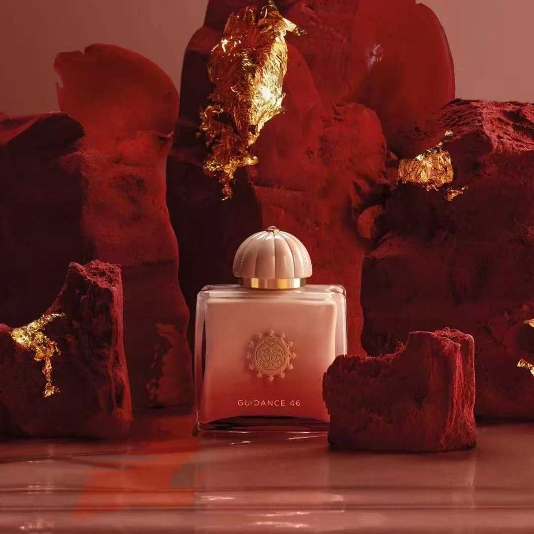 Long Lasting Fragrance 100ML High Quality Brand tone Rich and charming floral and fruity fragrance body spray for womenT251113